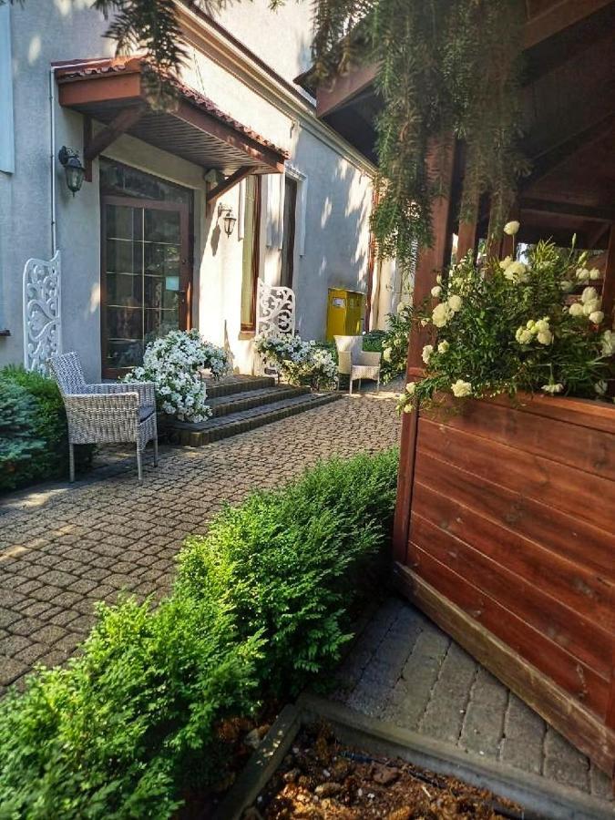 Dworek Vesaria Lublin Exteriér fotografie